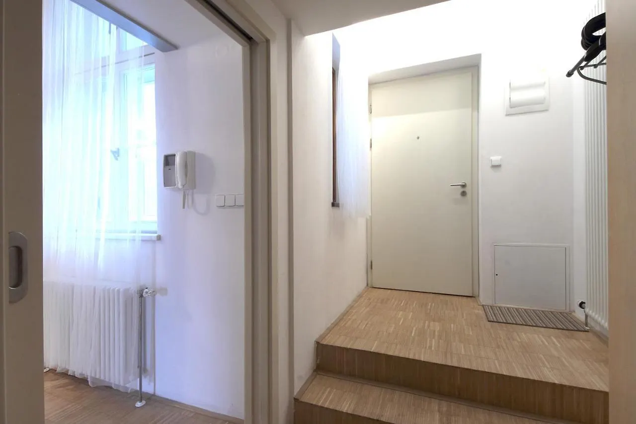 Balbinova Apartment 프라하 0*,